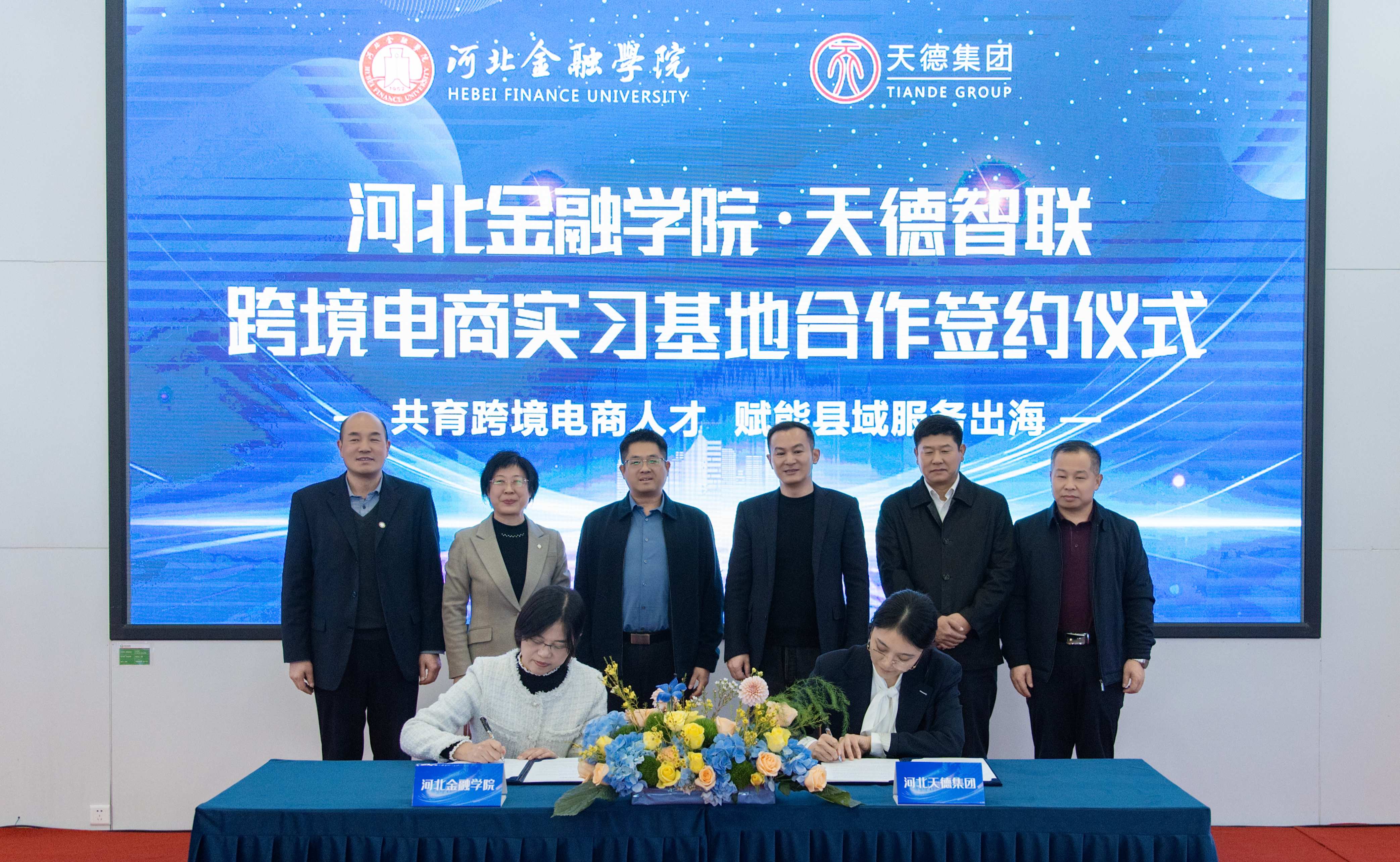 У�������������l(f��)չ